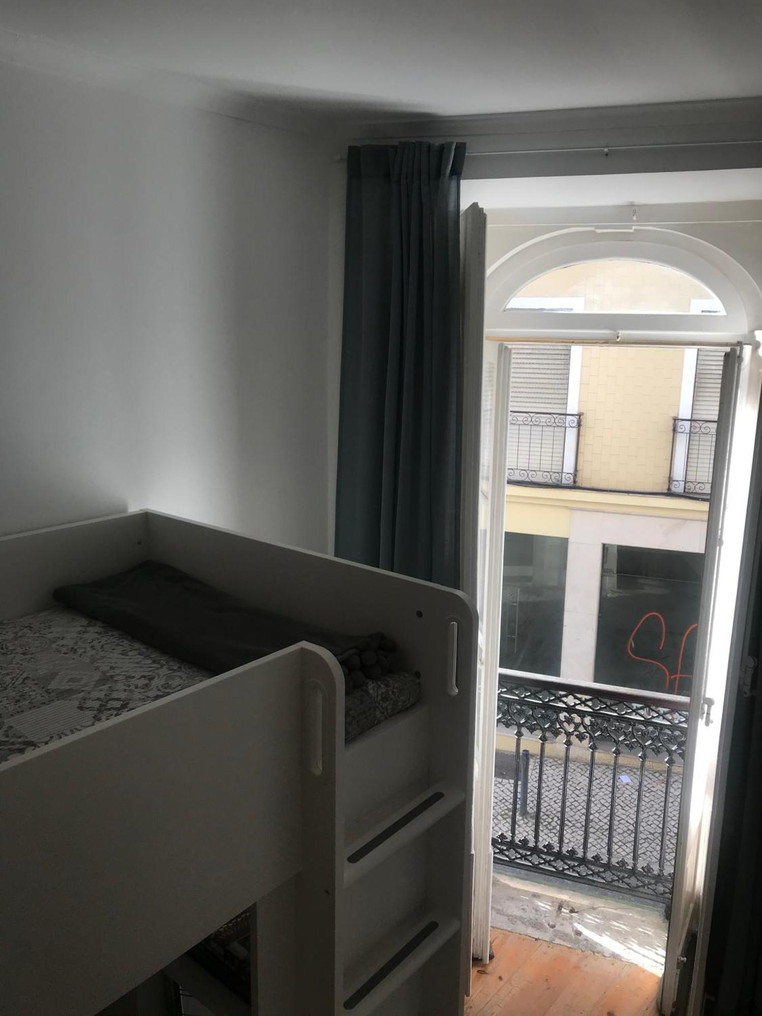 Hostel Casa Dos Poetas Caldas Da Rainha Pokoj fotografie